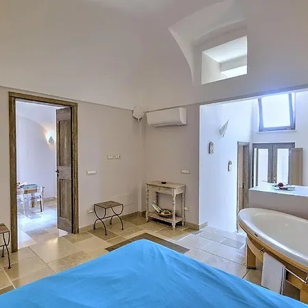 Apartment Sleeps 4 Air Con Wifi Torca